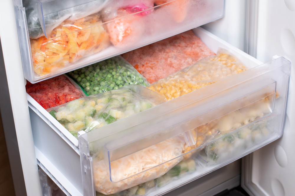 Saving food from the freezer in a power cut - CDA Appliances